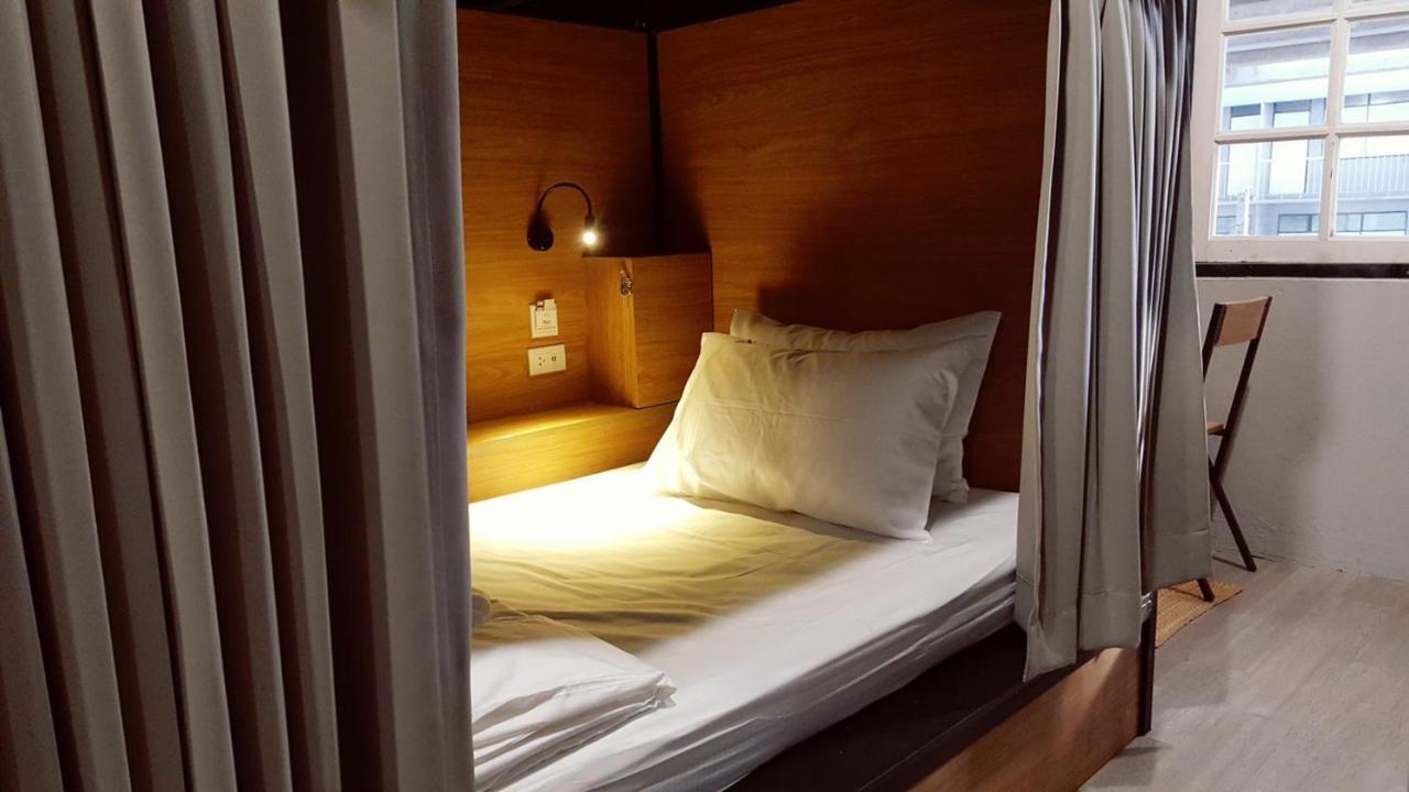 Bangpho Story Hostel Bangkok Bagian luar foto