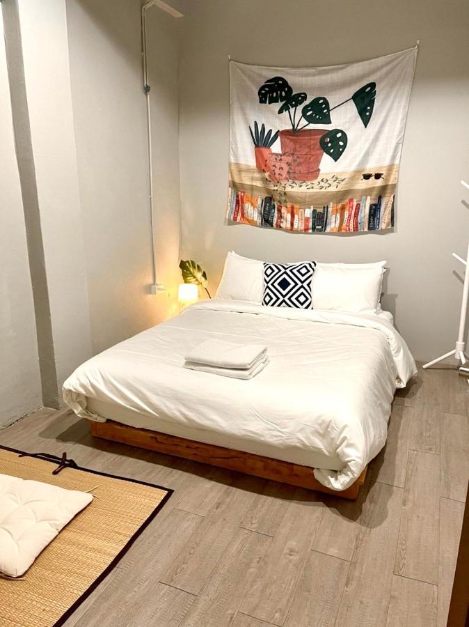 Bangpho Story Hostel Bangkok Bagian luar foto