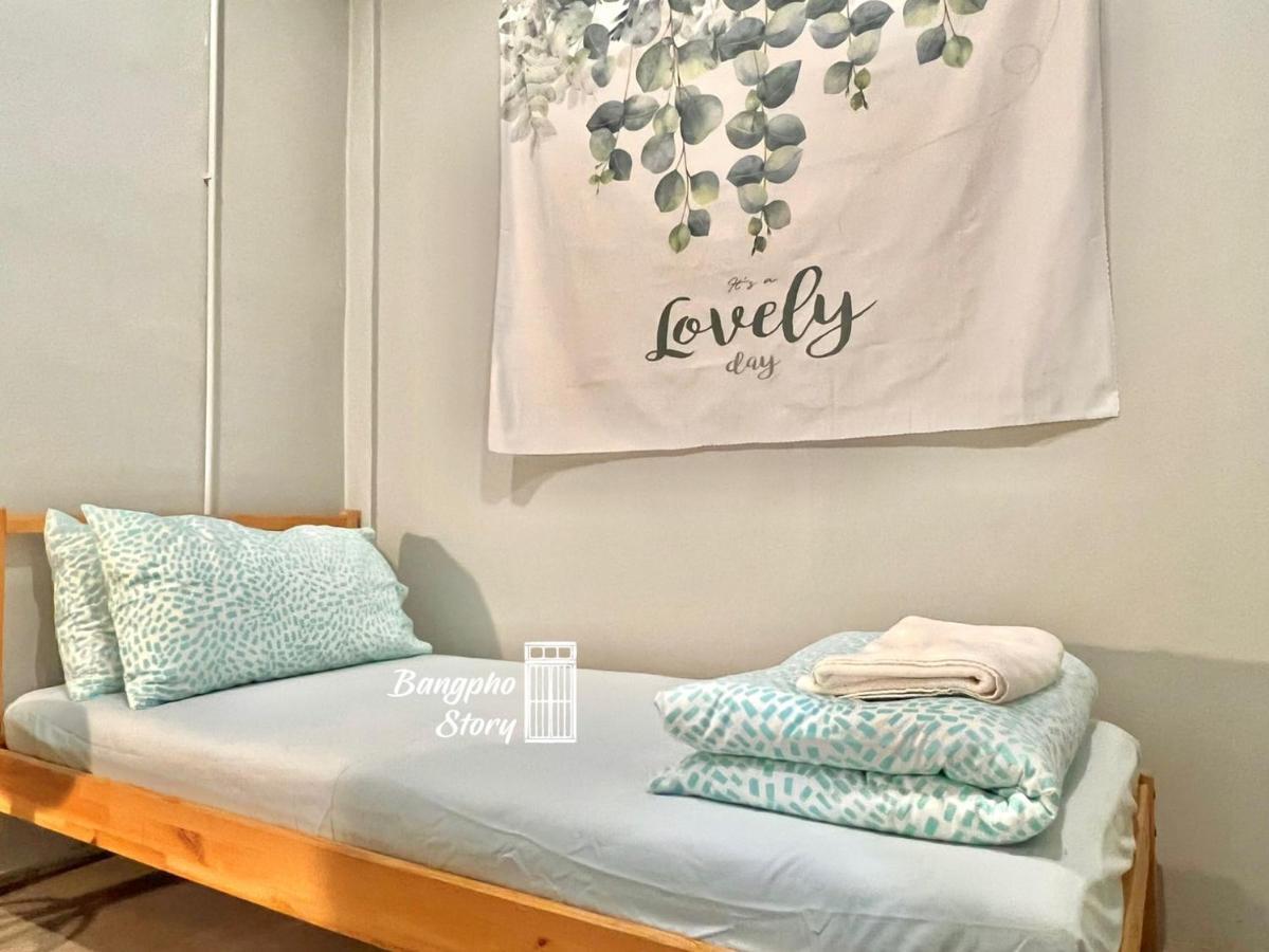 Bangpho Story Hostel Bangkok Bagian luar foto