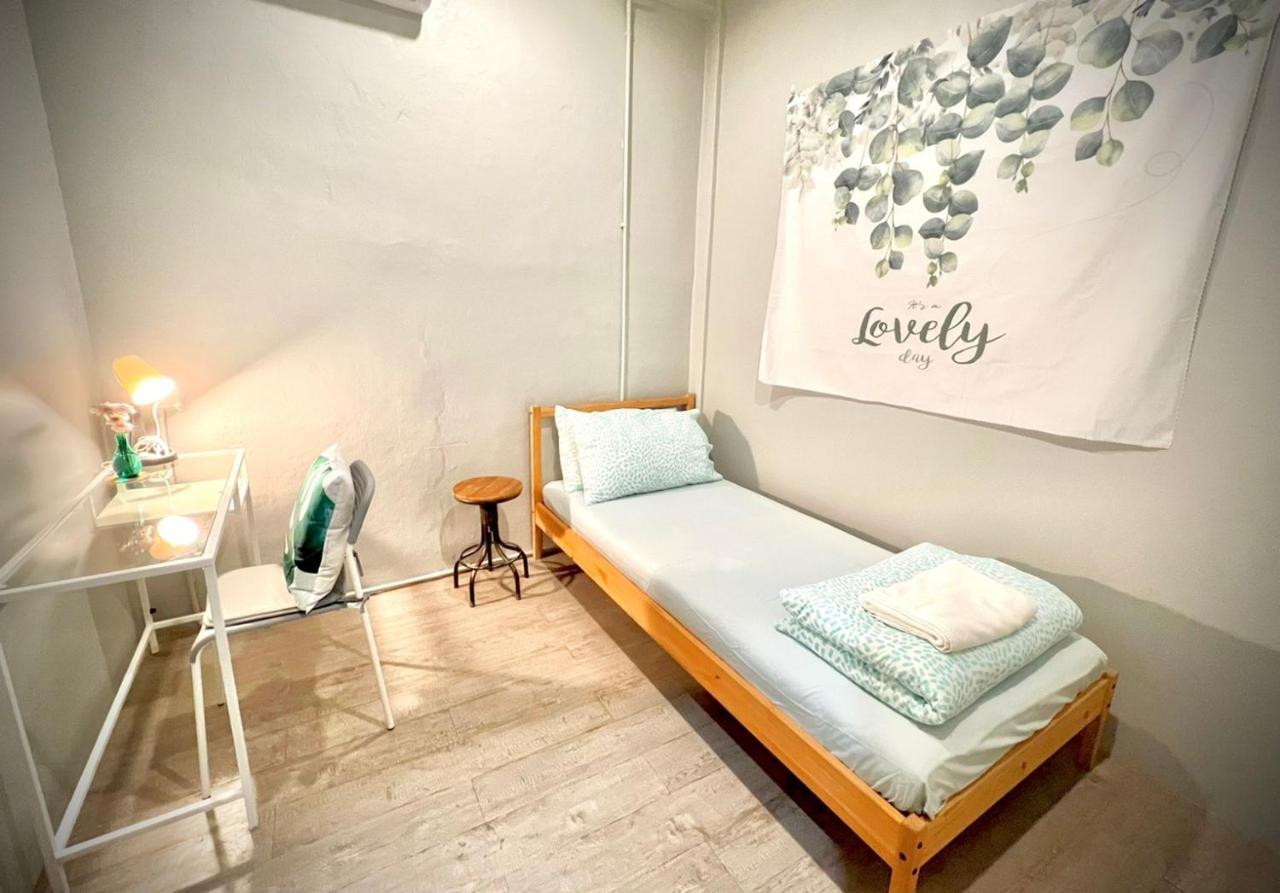 Bangpho Story Hostel Bangkok Bagian luar foto